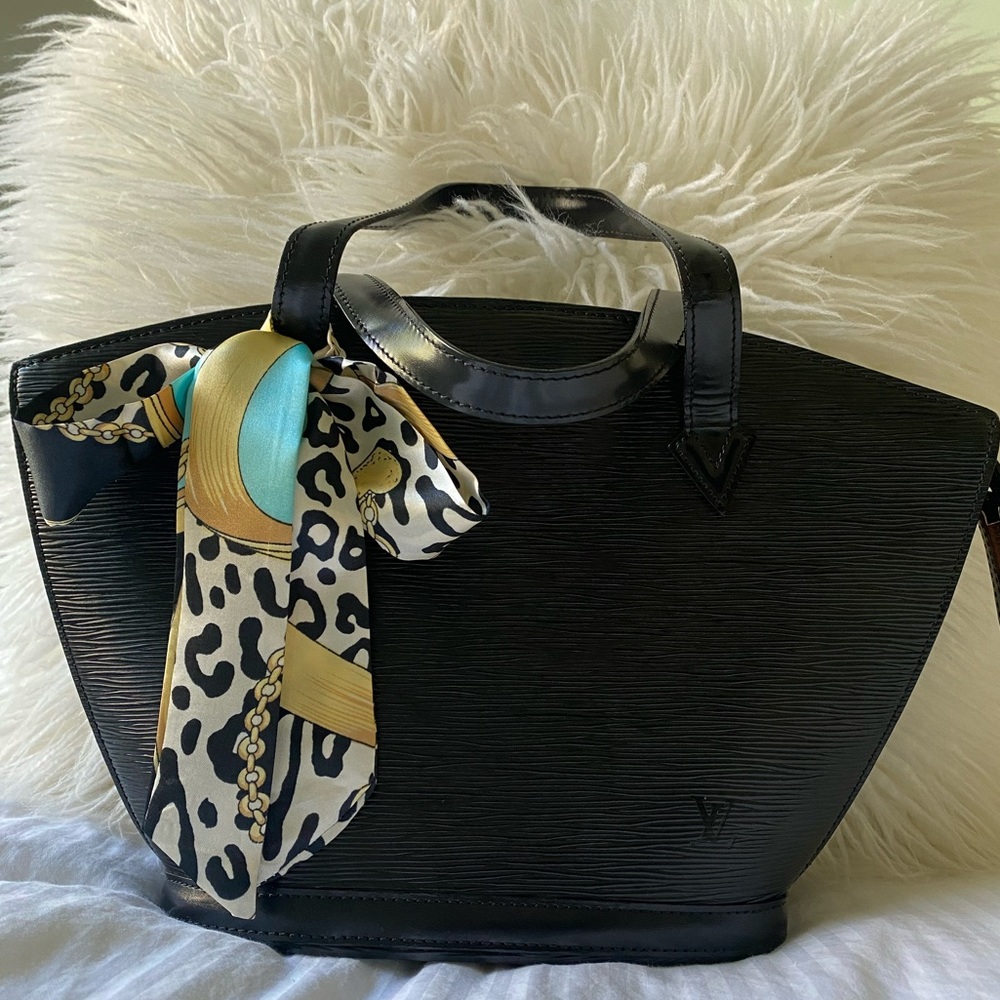 100% Authentic Louis Vuitton Epi Saint Jacques